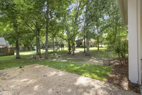 Exterior - 171 E Hill Dr, Madison, MS 39110 photo 3 of 4