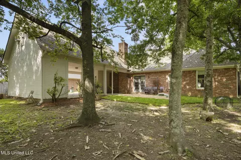 Exterior - 171 E Hill Dr, Madison, MS 39110 photo 4 of 4