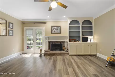 Living - 171 E Hill Dr, Madison, MS 39110 photo 1 of 1