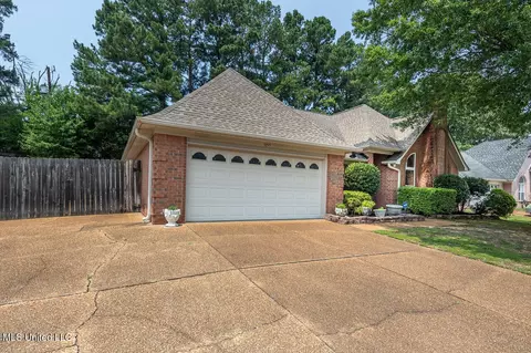 9293 Bryant Trent Blvd, Olive Branch, MS 38654