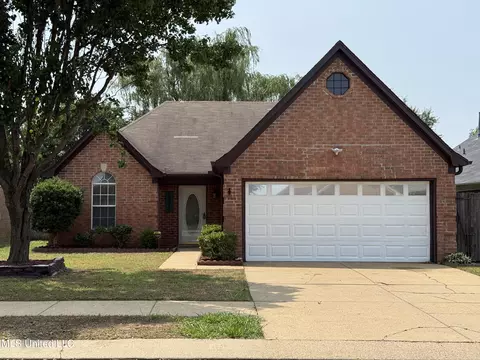 8373 Clubview Drive Dr, Olive Branch, MS 38654