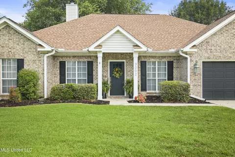 3002 Creekwood Cir, Ocean Springs, MS 39564