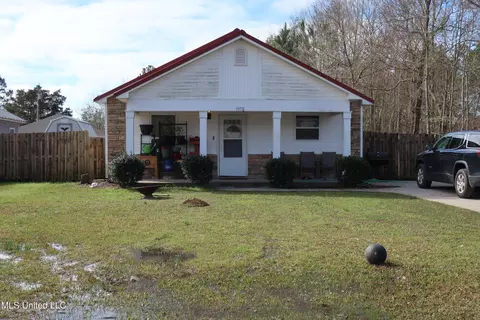 15001 Dillon St, Vancleave, MS 39565