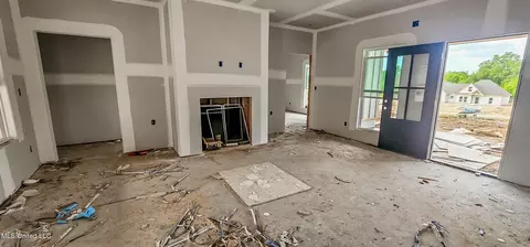 Living - 2007 Sycamore Rd, Coldwater, MS 38618 photo 5 of 5