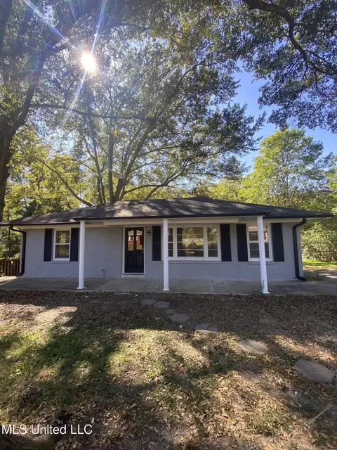 9237 Mason St, Olive Branch, MS 38654