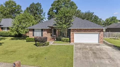 15069 Greenwell Cir, Biloxi, MS 39532