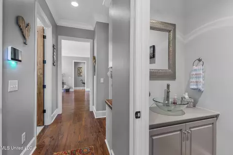 Entry Way - 120 Saddlebrook Cv, Madison, MS 39110 photo 7 of 11