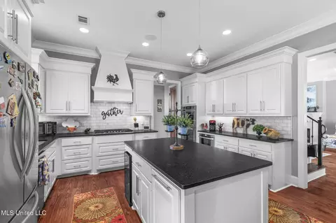 Kitchen - 120 Saddlebrook Cv, Madison, MS 39110 photo 1 of 9