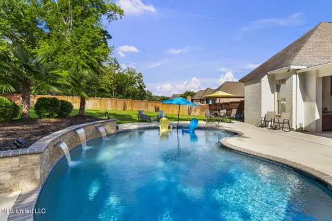Exterior - 120 Saddlebrook Cv, Madison, MS 39110 photo 8 of 20
