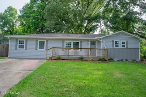 305 Lodi Dr, Pearl, MS 39208
