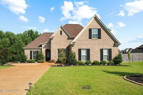 1647 Treestand Rd, Southaven, MS 38672