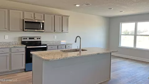Kitchen - 112 Mulberry Dr, Lucedale, MS 39452 photo 4 of 4