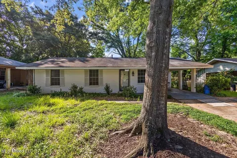 6548 George Washington Dr, Jackson, MS 39213