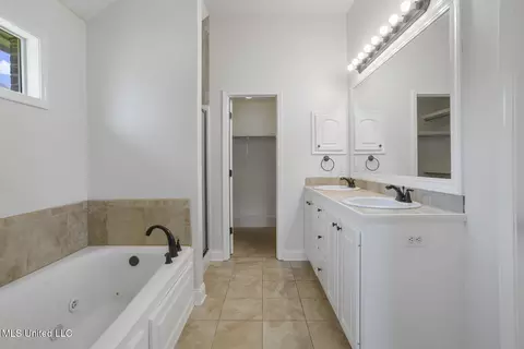 Entry Way - 116 Windy Holw, Madison, MS 39110 photo 2 of 2