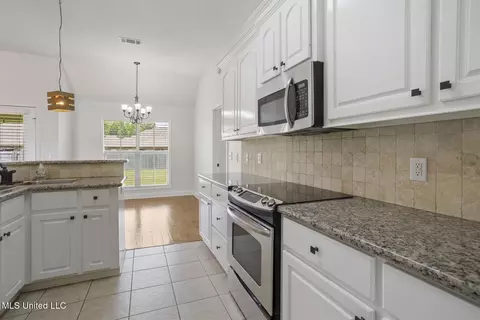 Kitchen - 116 Windy Holw, Madison, MS 39110 photo 1 of 2
