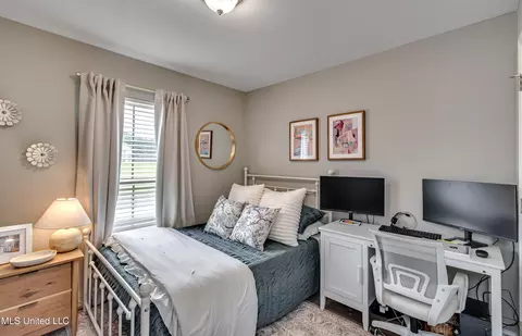 Bedroom - 914 Filmore Dr, Brandon, MS 39042 photo 2 of 9