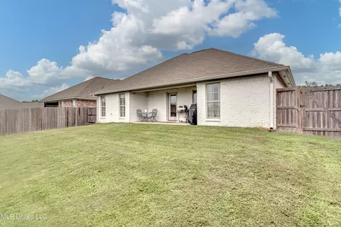 Exterior - 914 Filmore Dr, Brandon, MS 39042 photo 7 of 7