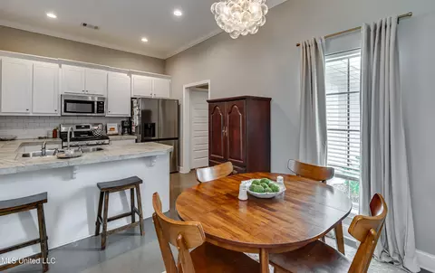 Dining - 914 Filmore Dr, Brandon, MS 39042 photo 3 of 3