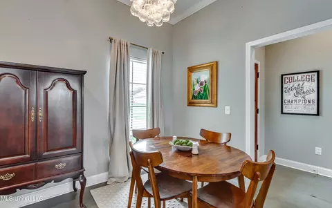 Dining - 914 Filmore Dr, Brandon, MS 39042 photo 2 of 3