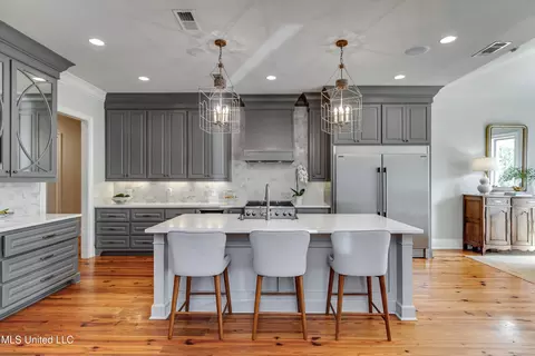 Kitchen - 105 Longleaf Ln, Madison, MS 39110 photo 1 of 7