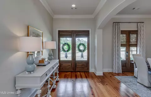 Entry Way - 105 Longleaf Ln, Madison, MS 39110 photo 1 of 5