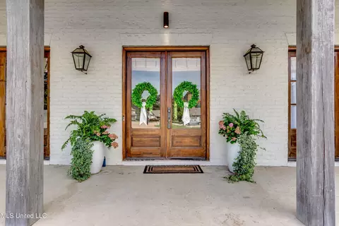 Exterior - 105 Longleaf Ln, Madison, MS 39110 photo 3 of 13