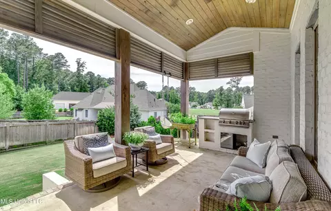Exterior - 105 Longleaf Ln, Madison, MS 39110 photo 11 of 13