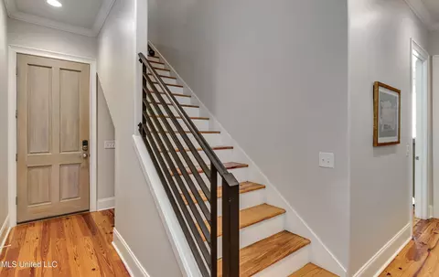 Entry Way - 105 Longleaf Ln, Madison, MS 39110 photo 4 of 5