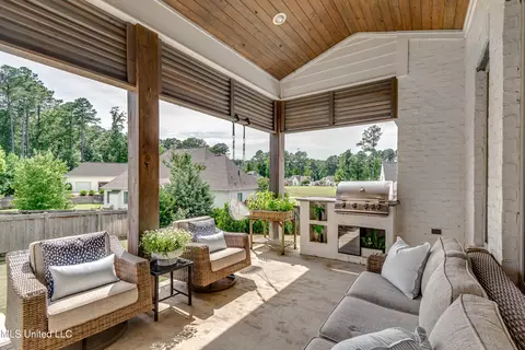 Exterior - 105 Longleaf Ln, Madison, MS 39110 photo 7 of 13
