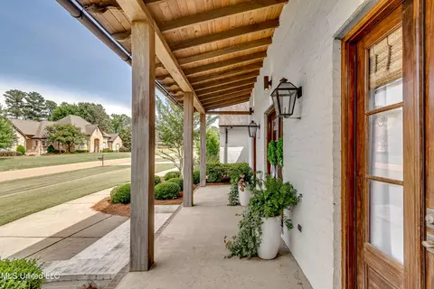 Exterior - 105 Longleaf Ln, Madison, MS 39110 photo 2 of 13