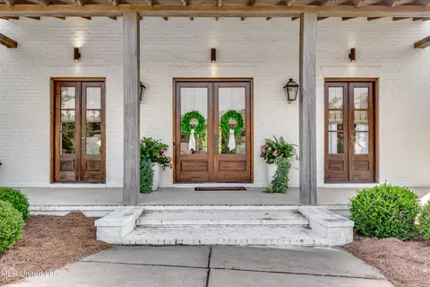 Exterior - 105 Longleaf Ln, Madison, MS 39110 photo 4 of 13