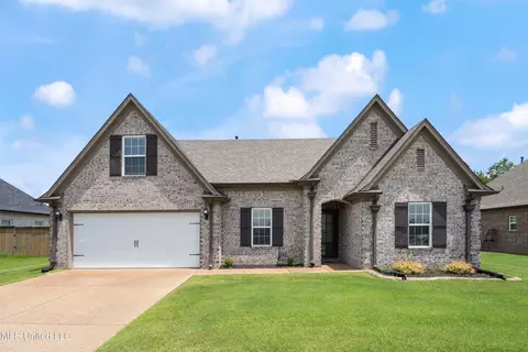 3282 Magnolia Bloom Dr, Hernando, MS 38632