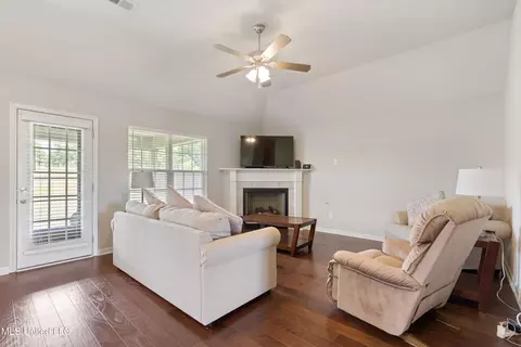 3282 Magnolia Bloom Dr, Hernando, MS 38632 photo 11