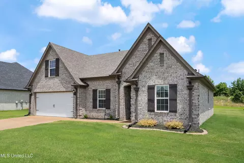 3282 Magnolia Bloom Dr, Hernando, MS 38632 photo 3
