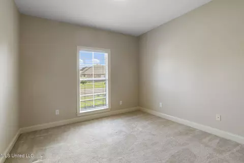 Bedroom - 153 Regatta Dr, Brandon, MS 39047 photo 2 of 3