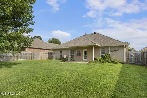 Exterior - 153 Regatta Dr, Brandon, MS 39047 photo 2 of 3