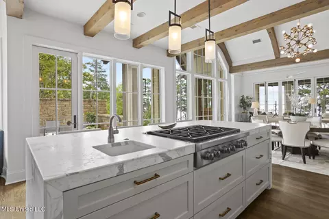 Kitchen - 150 Old Trace Rd, Madison, MS 39110 photo 5 of 6