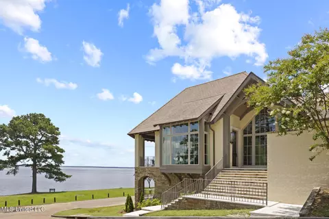150 Old Trace Rd, Madison, MS 39110