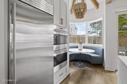 Kitchen - 150 Old Trace Rd, Madison, MS 39110 photo 6 of 6