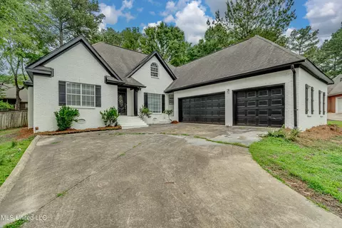 105 Lilac Ct, Madison, MS 39110