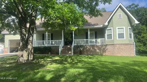 4509 Hickory St, Pascagoula, MS 39567