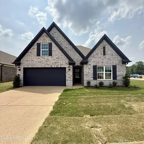 2345 Julianna Dr, Southaven, MS 38672