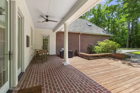 Exterior - 169 Pine Hill Dr, Brandon, MS 39047 photo 10 of 26