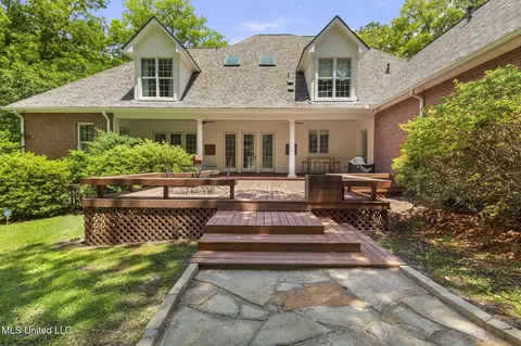 Exterior - 169 Pine Hill Dr, Brandon, MS 39047 photo 16 of 26
