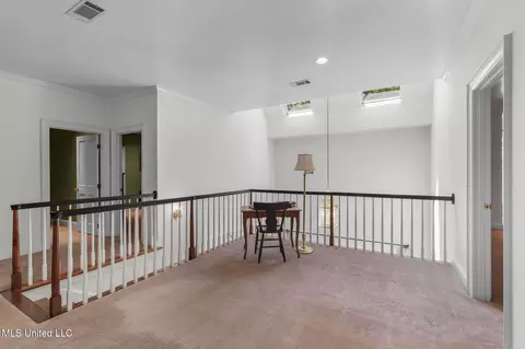 Entry Way - 169 Pine Hill Dr, Brandon, MS 39047 photo 11 of 16