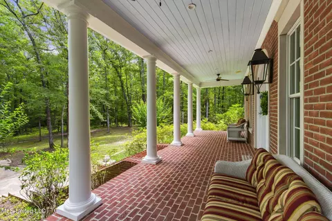 Exterior - 169 Pine Hill Dr, Brandon, MS 39047 photo 5 of 26