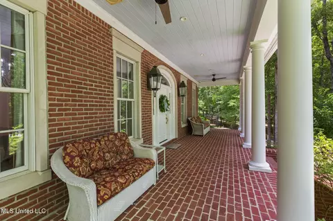 Exterior - 169 Pine Hill Dr, Brandon, MS 39047 photo 4 of 26