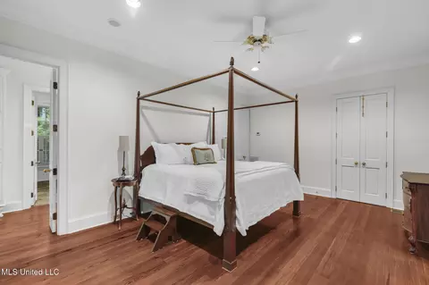 Bedroom - 169 Pine Hill Dr, Brandon, MS 39047 photo 2 of 11