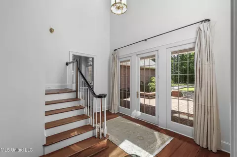 Entry Way - 169 Pine Hill Dr, Brandon, MS 39047 photo 8 of 16
