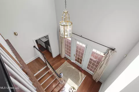 Entry Way - 169 Pine Hill Dr, Brandon, MS 39047 photo 12 of 16